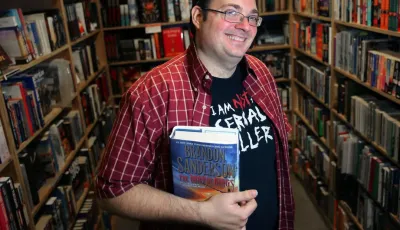 Второй закон магии Брэндона Сандерсона