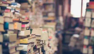 Как навести порядок на книжной полке