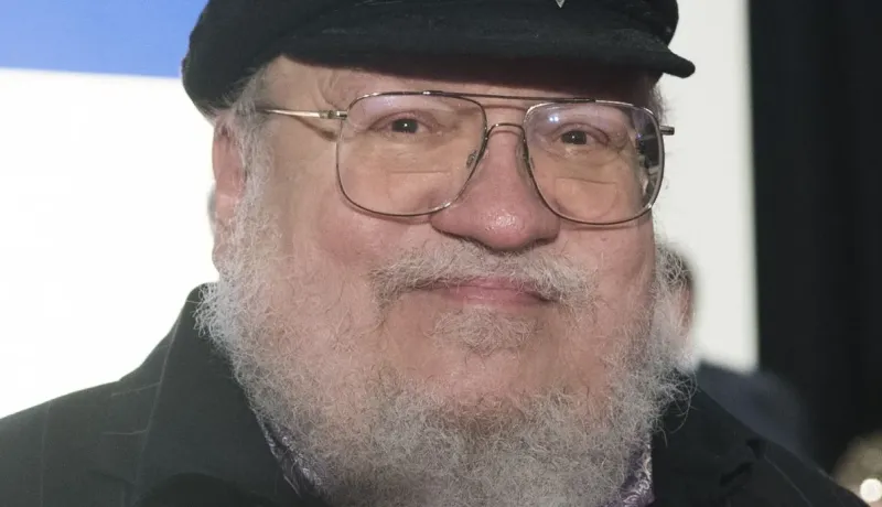 Изображение к статье Джордж Мартин: 75 лет, а он все еще на троне!