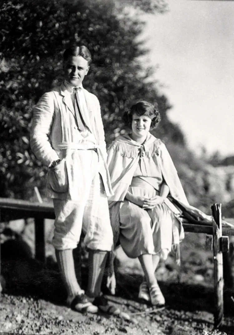 F. Скотт и Зельда Фицджеральд, урожденная Сэйр, около 1921 года. (Фото: Wikimedia Commons [Public domain])