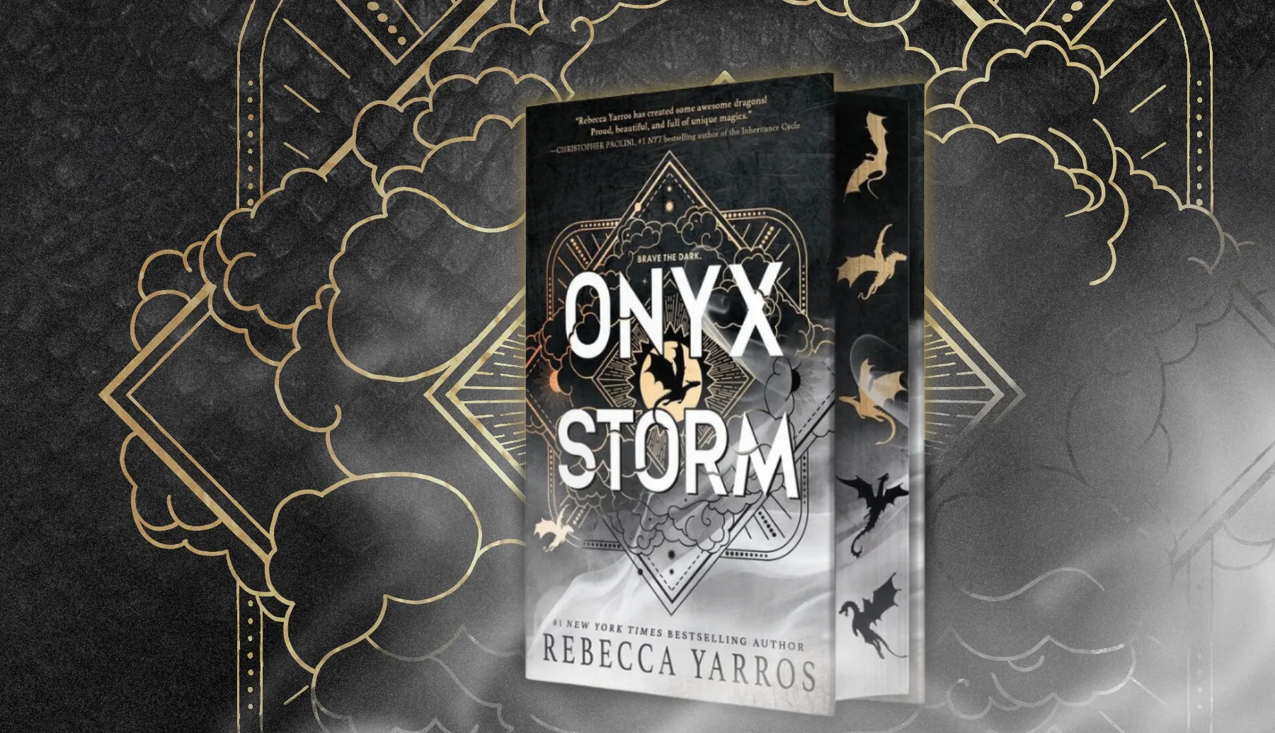 «Onyx Storm» Ребекки Яррос установил новый рекорд продаж